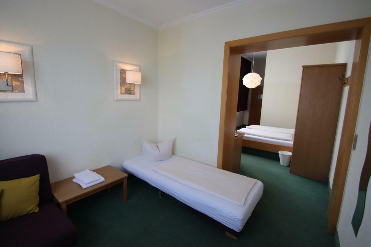 Hotel Pfaffenmuehle Aschaffenburg/ Damm Bagian luar foto
